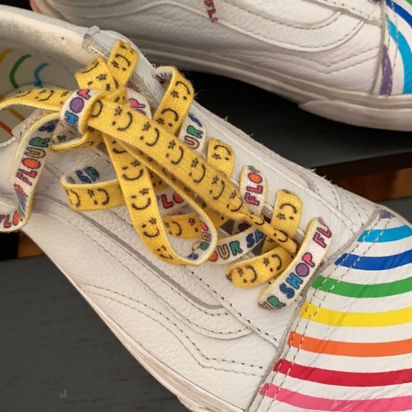 Vans x Flour Shop Old Skool Rainbow Low Top Sneaker Womens Size 5.5 - Picture 4 of 14
